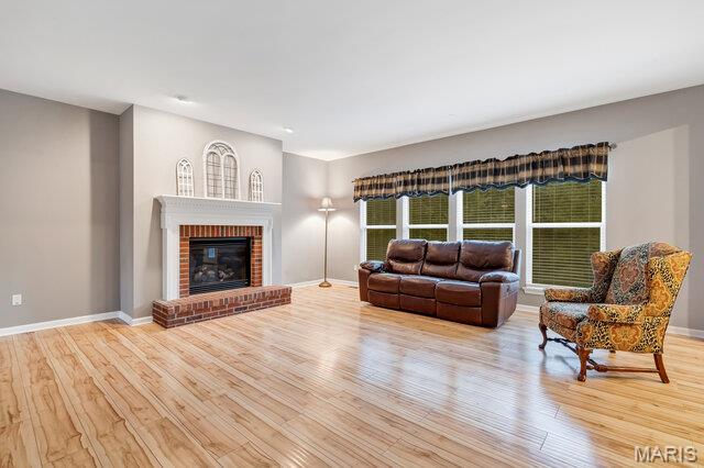 2nd image of 16 Golden Maples Ct, Lake Saint Louis, MO 63367 | MLS# MIS26048104