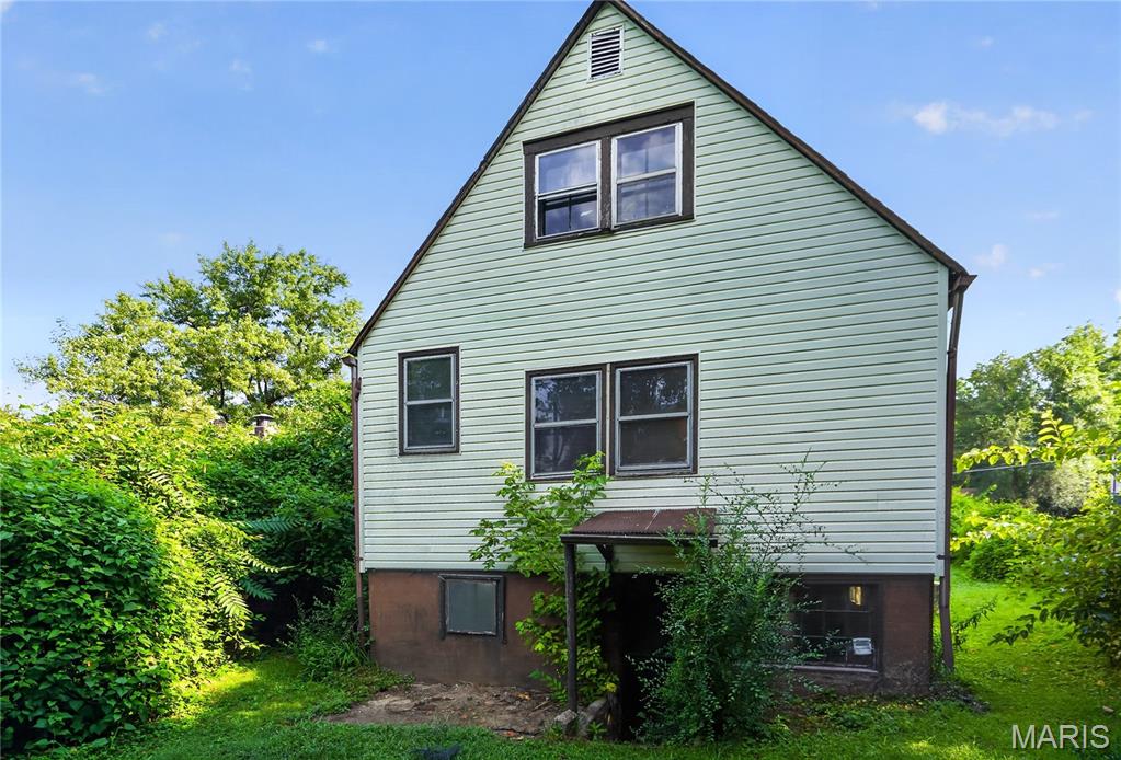 3rd image of 422 Scenic Dr, Saint Louis, MO 63137 | MLS# MIS26048125