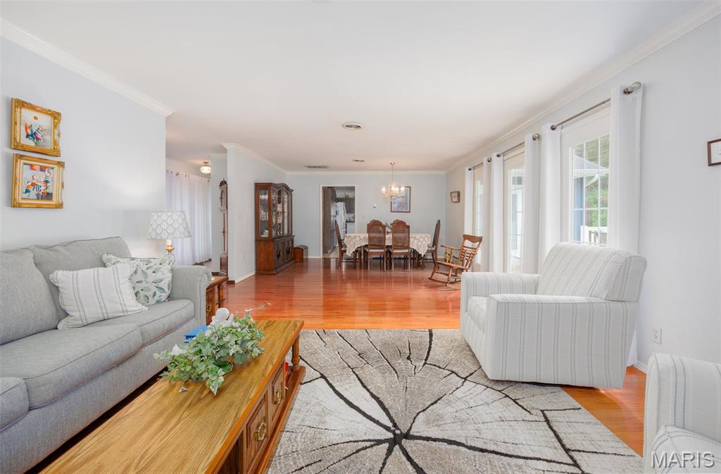 4th image of 2405 Washingtpm St, Salem, IL 62881 | MLS# MIS26048146