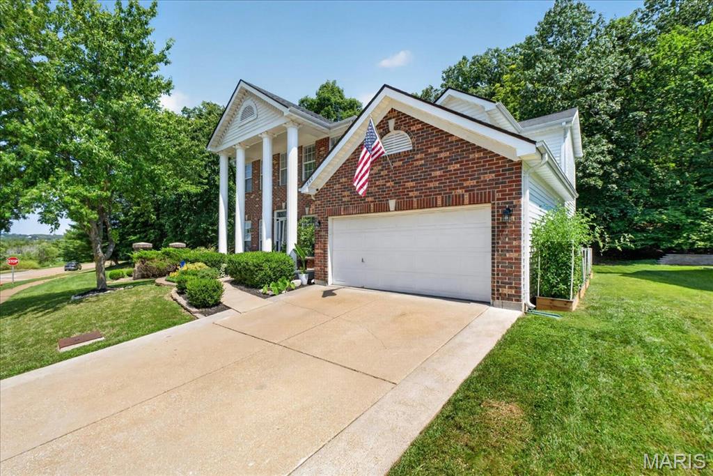 2nd image of 560 Legends View Dr, Eureka, MO 63025 | MLS# MIS26048150