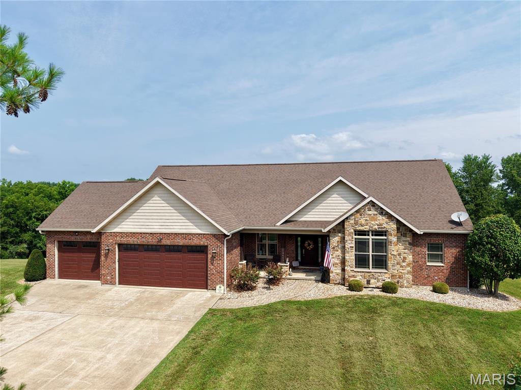1st image of 13603 Orchard Hill Pl, New London, MO 63459 | MLS# MIS26048267