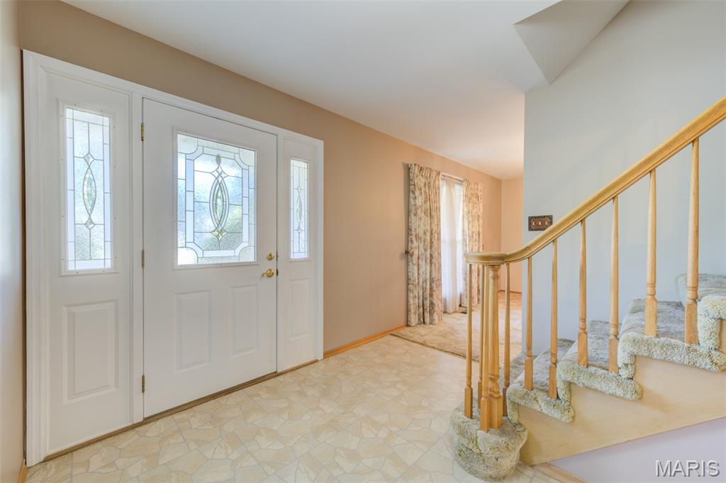 3rd image of 14 Lee Ct, Saint Charles, MO 63301 | MLS# MIS26048288