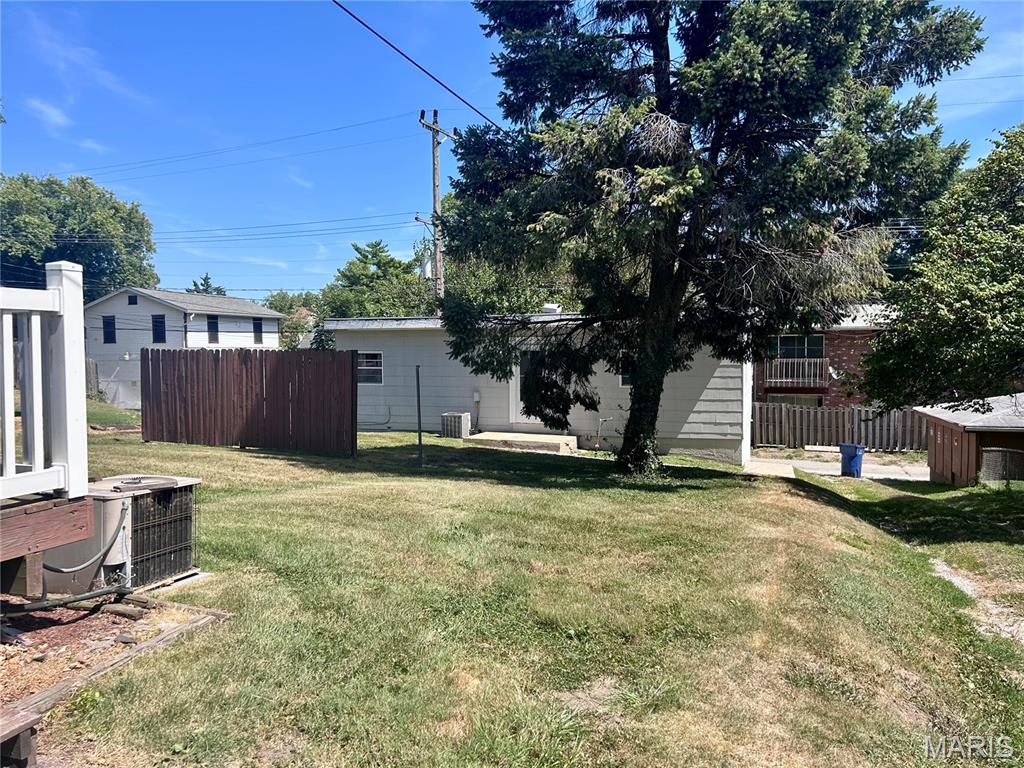 4th image of 222 S Jackson St, Belleville, IL 62220 | MLS# MIS26048294