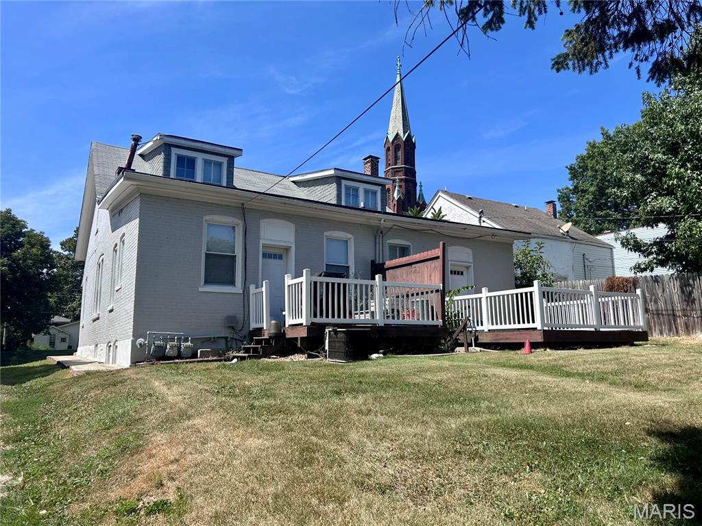 2nd image of 222 S Jackson St, Belleville, IL 62220 | MLS# MIS26048294