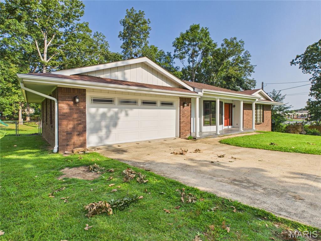 1st image of 2035 Woodhaven Rd, Poplar Bluff, MO 63901 | MLS# MIS26048303