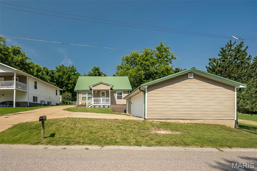 3rd image of 1101 Cliff Dr, Festus, MO 63028 | MLS# MIS26048333