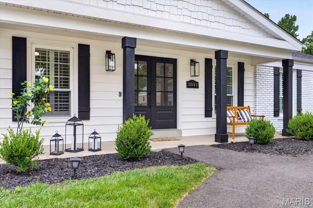 2nd image of 2041 Willow Leaf Dr, Saint Louis, MO 63131 | MLS# MIS26048360