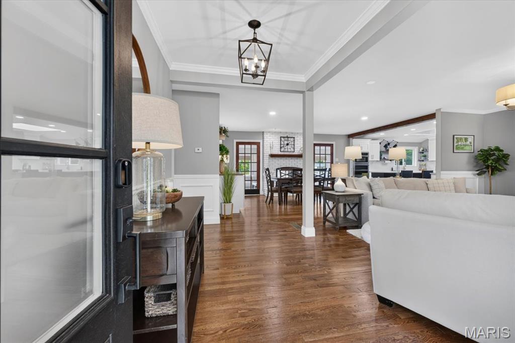 4th image of 2041 Willow Leaf Dr, Saint Louis, MO 63131 | MLS# MIS26048360