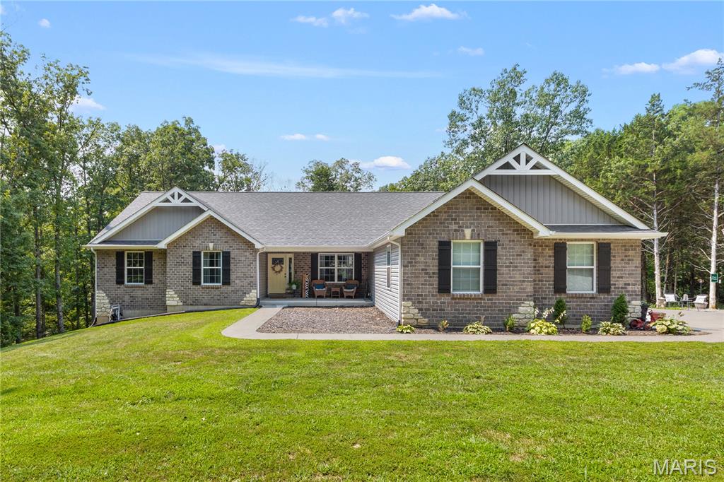 1st image of 27287 Sunnyside Rd, Warrenton, MO 63383 | MLS# MIS26048398