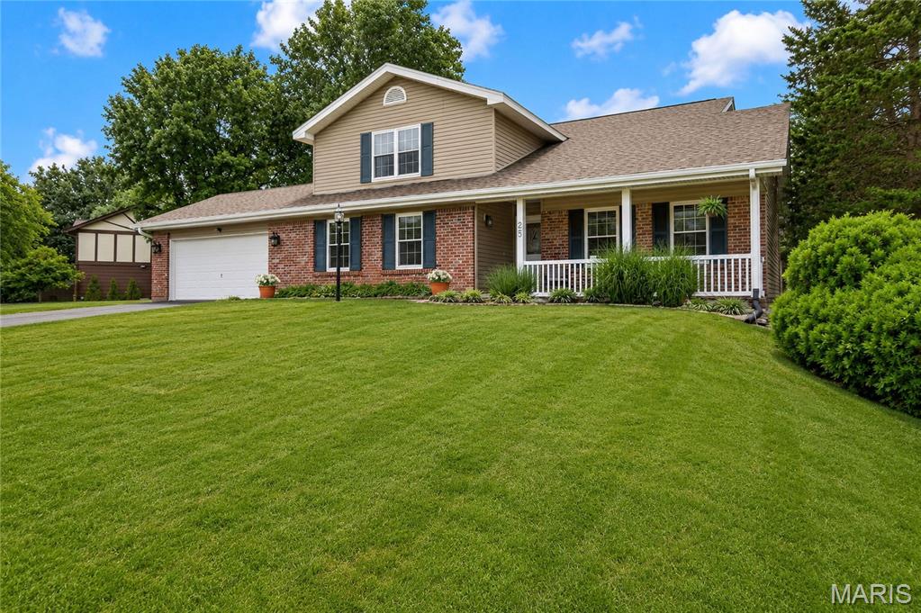 1st image of 25 Vicksburg Sta, Saint Charles, MO 63303 | MLS# MIS26048401