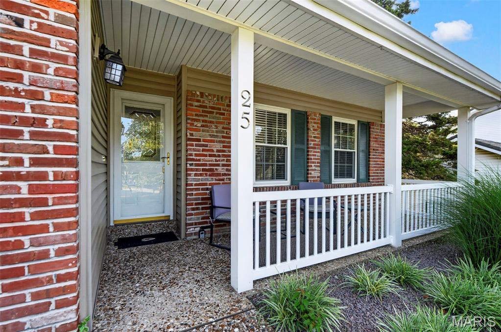 5th image of 25 Vicksburg Sta, Saint Charles, MO 63303 | MLS# MIS26048401