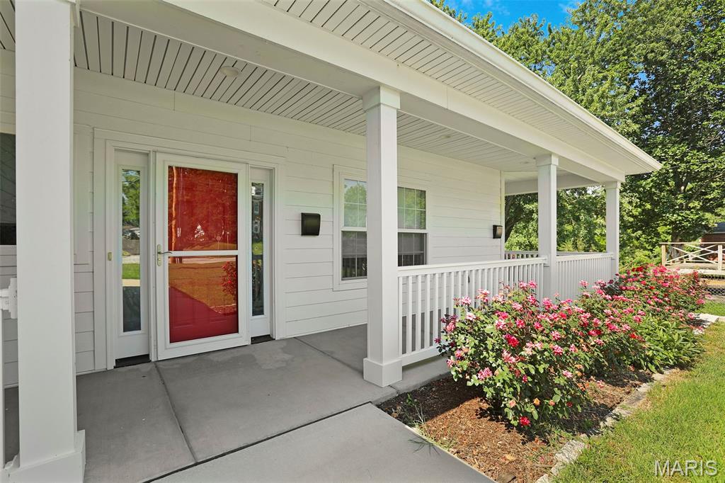 2nd image of 1101/1103 W Fifth St, Washington, MO 63090 | MLS# MIS26048419