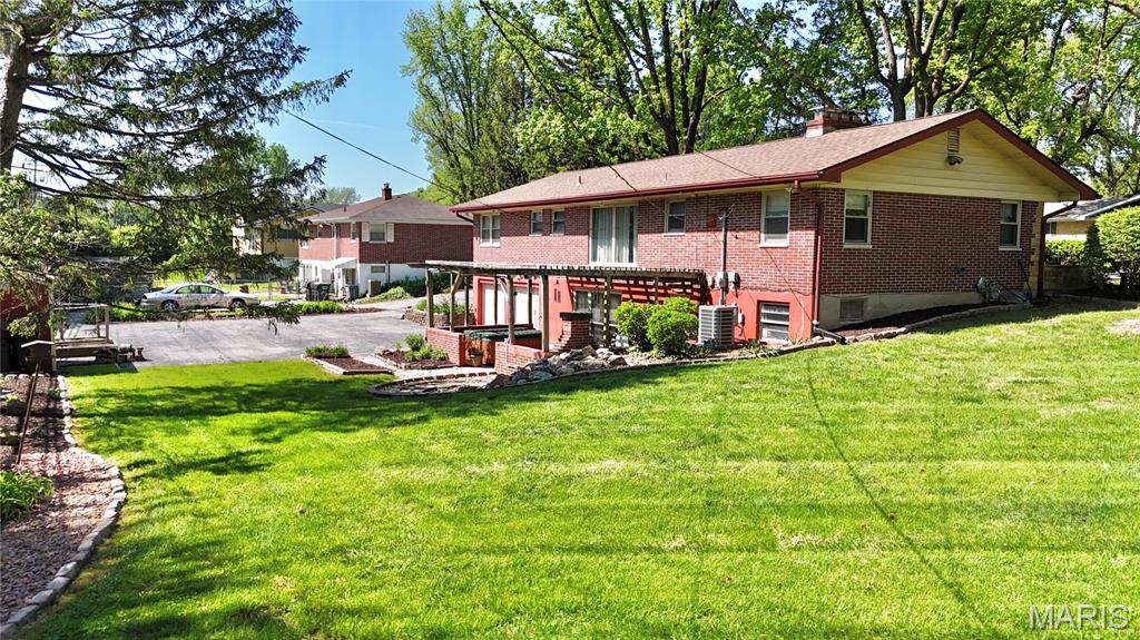 2nd image of 918 Werner Rd, Belleville, IL 62223 | MLS# MIS26048510