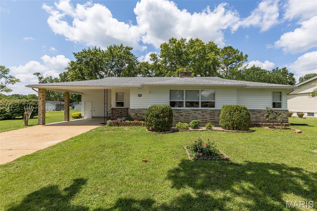 1st image of 109 S Madison St, Desloge, MO 63601 | MLS# MIS26048564