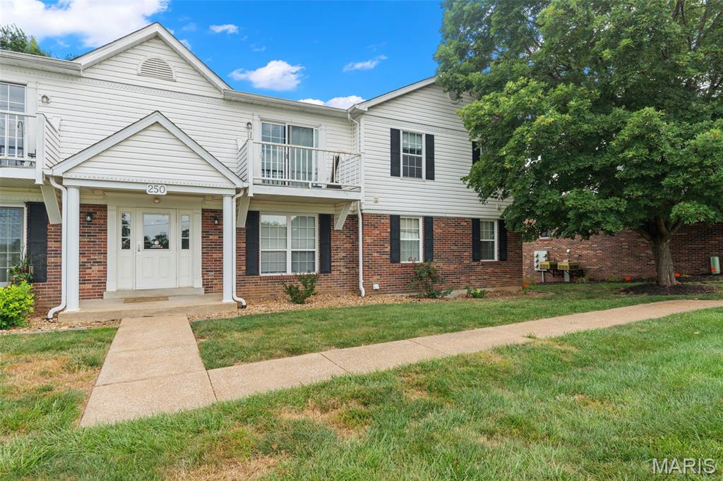 2nd image of 256 Carriage Ct, Washington, MO 63090 | MLS# MIS26048647