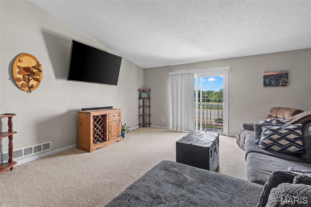 5th image of 256 Carriage Ct, Washington, MO 63090 | MLS# MIS26048647