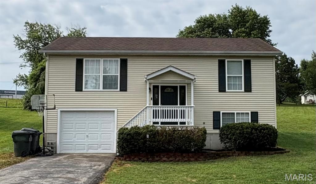2nd image of 6224 Yellow Brick Rd, Washington, MO 63090 | MLS# MIS26048696