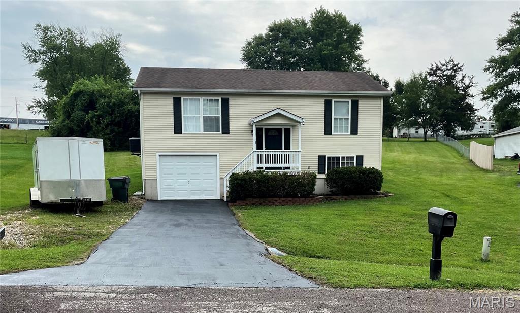 1st image of 6224 Yellow Brick Rd, Washington, MO 63090 | MLS# MIS26048696