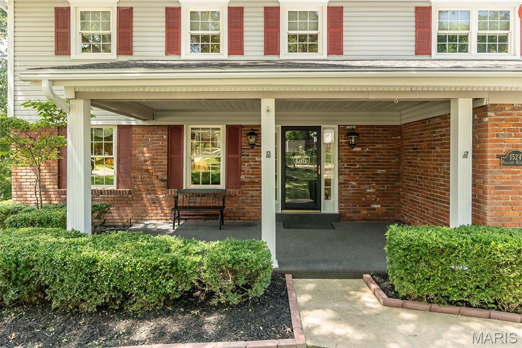 2nd image of 1524 Pheasant Ridge Dr, Ellisville, MO 63011 | MLS# MIS26048734