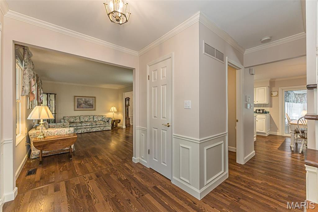 3rd image of 1524 Pheasant Ridge Dr, Ellisville, MO 63011 | MLS# MIS26048734