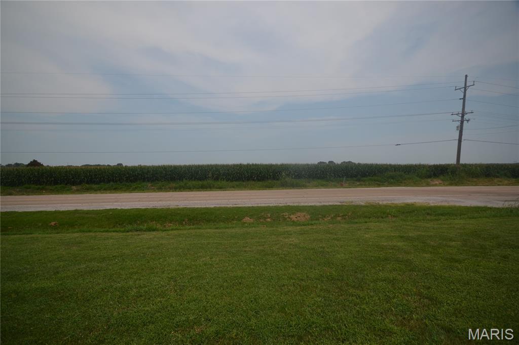 4th image of 5561 Blank Rd, Smithton, IL 62285 | MLS# MIS26048742