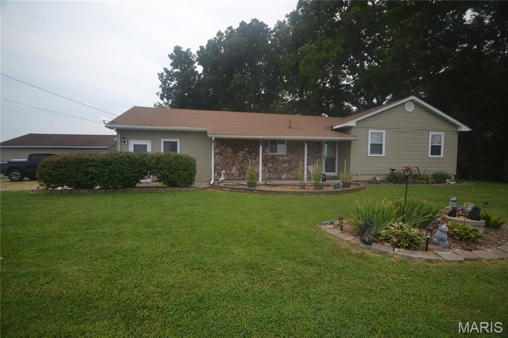 2nd image of 5561 Blank Rd, Smithton, IL 62285 | MLS# MIS26048742