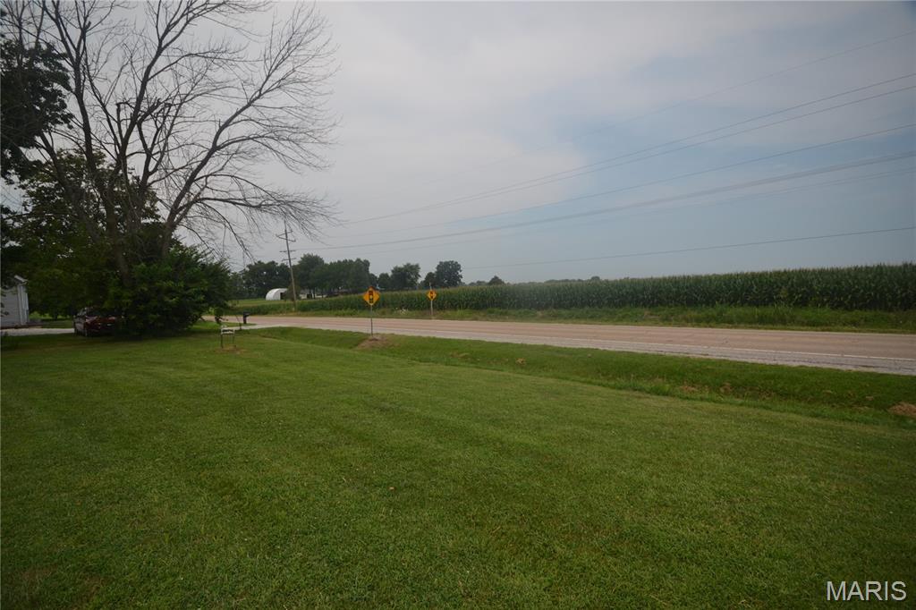5th image of 5561 Blank Rd, Smithton, IL 62285 | MLS# MIS26048742