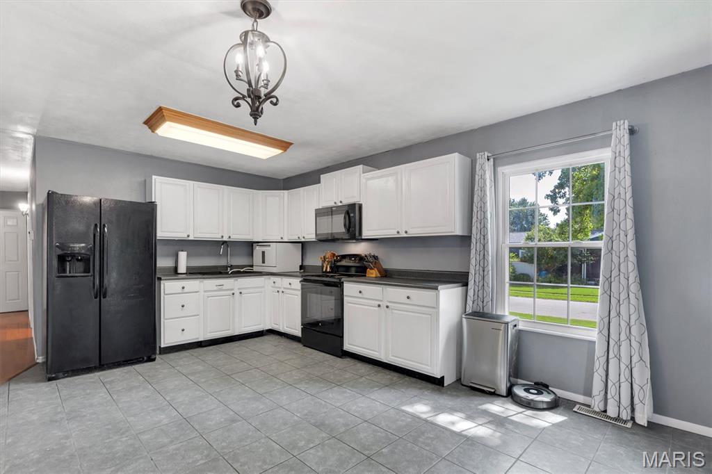3rd image of 36 Cedar Dr, Pacific, MO 63069 | MLS# MIS26048749