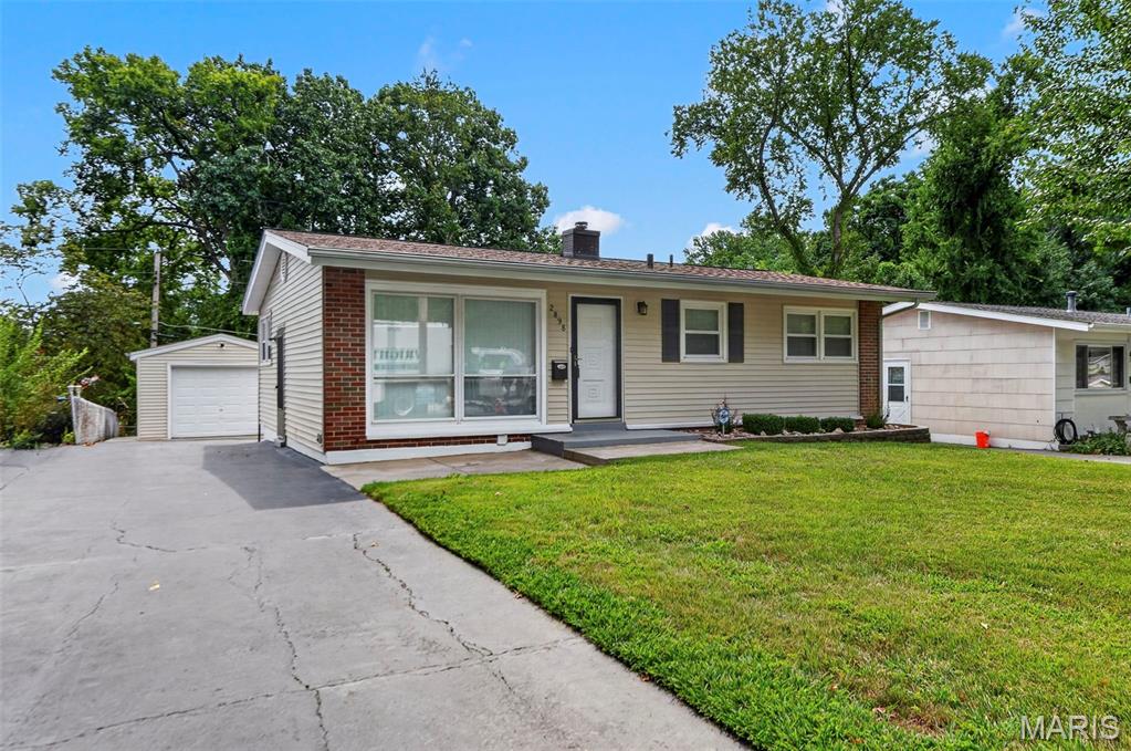 1st image of 2898 Lesmer Ct, Saint Louis, MO 63114 | MLS# MIS26048823