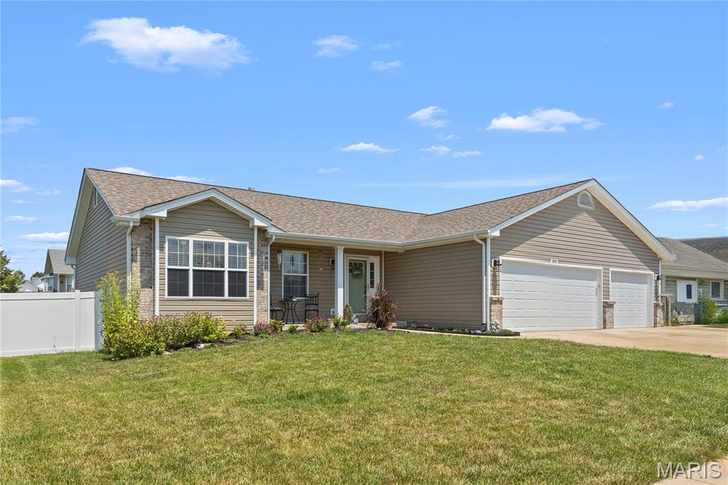 1st image of 1811 Hackmann Hollow Dr, Wentzville, MO 63385 | MLS# MIS26048868
