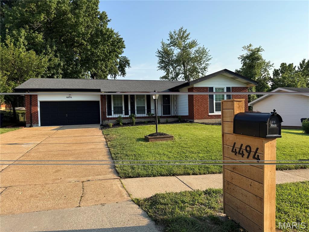 2nd image of 4494 Papal Dr, Florissant, MO 63033 | MLS# MIS26048872