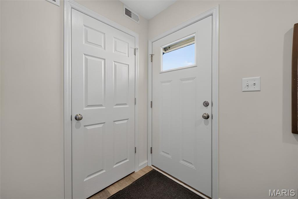 2nd image of 188 Canal Cottage Aly, Saint Charles, MO 63301 | MLS# MIS26048886
