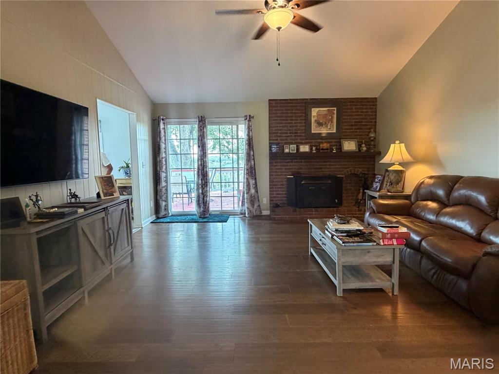 3rd image of 4931 S Point Rd, Washington, MO 63090 | MLS# MIS26048912