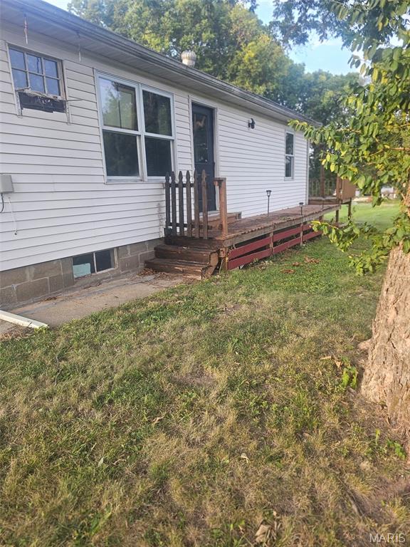 2nd image of 642 Clarksville Rd, Pittsfield, IL 62363 | MLS# MIS26048921
