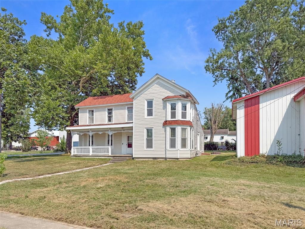 Photo 2 of Single family home for sale at 301 S Palmyra, Perry, MO 63462 | MLS# MIS26048945 | Listing updated on 2026-09-06