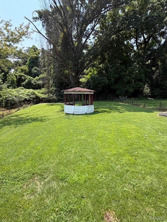 11th image of 116 Bernhardt Ave, Saint Louis, MO 63121 | MLS# MIS26048951