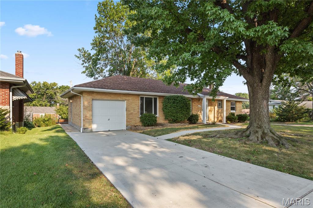 2nd image of 9228 Kenstan Ct, Unincorporated, MO 63123 | MLS# MIS26048956