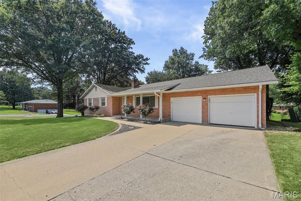 4th image of 441 Clearview Dr, Belleville, IL 62223 | MLS# MIS26048967