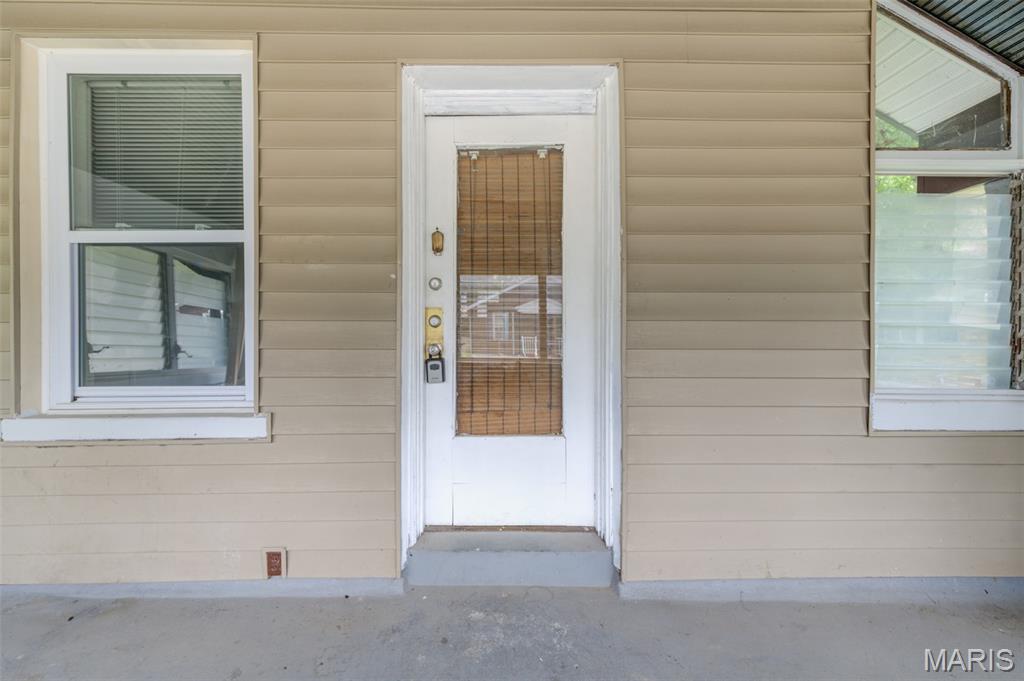 3rd image of 1947 Damato Court, Saint Louis, MO 63136 | MLS# MIS26048979
