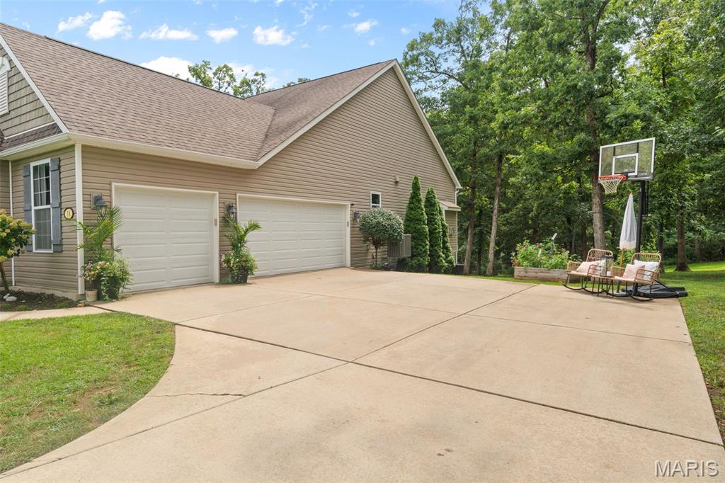 2nd image of 14 Prairie Lake Ct, Wentzville, MO 63385 | MLS# MIS26048996