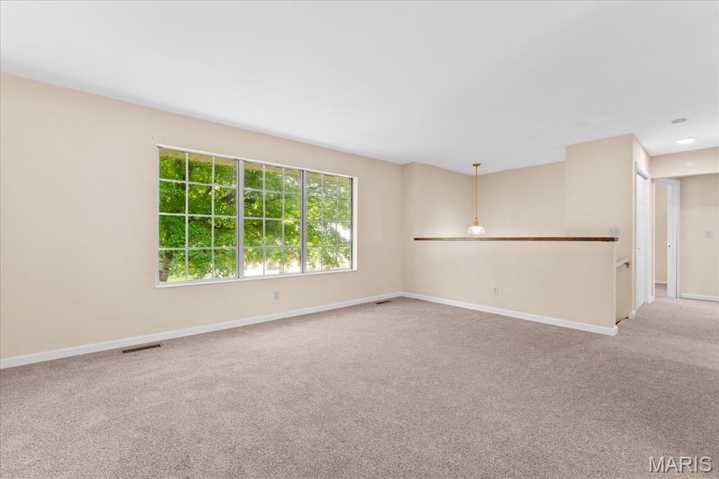 4th image of 2100 E Belle Ave, Belleville, IL 62221 | MLS# MIS26049004