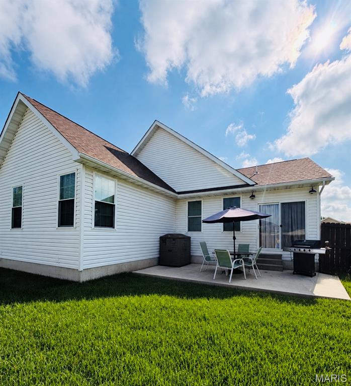 Photo 2 of Single family home for sale at 121 Grant Dr, Jonesburg, MO 63351 | MLS# MIS26049006 | Listing updated on 2026-09-06