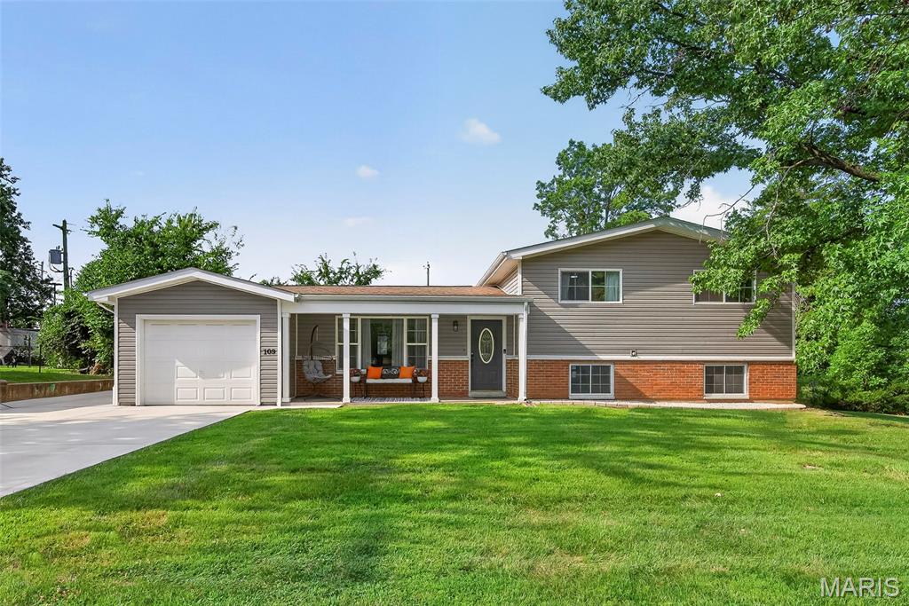 2nd image of 109 Linda Ln, Wentzville, MO 63385 | MLS# MIS26049009