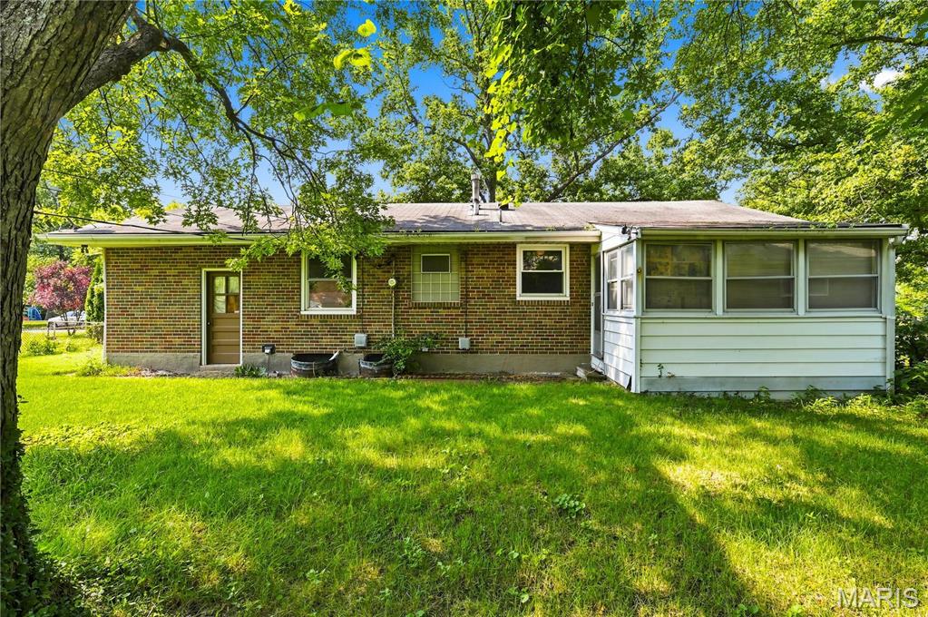 2nd image of 1201 Lang Dr, Saint Louis, MO 63135 | MLS# MIS26049025