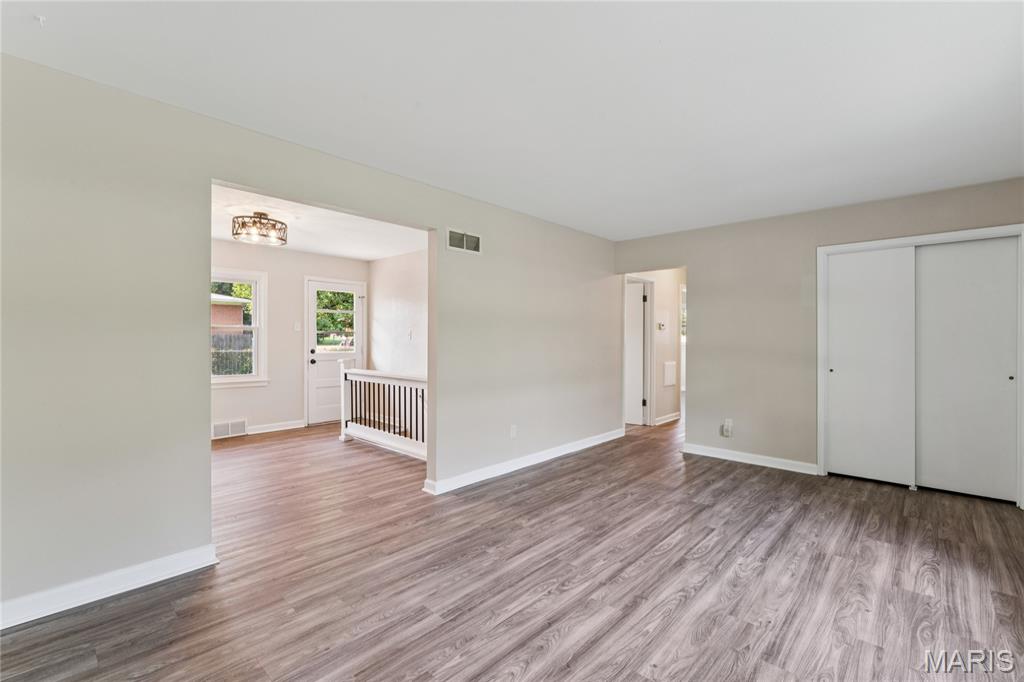 4th image of 160 Saint Patrick Ln, Florissant, MO 63031 | MLS# MIS26049103