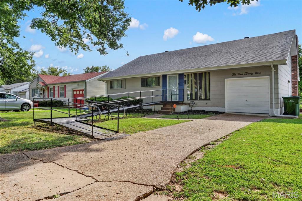 2nd image of 10429 Ewell Dr, Saint Louis, MO 63137 | MLS# MIS26049165