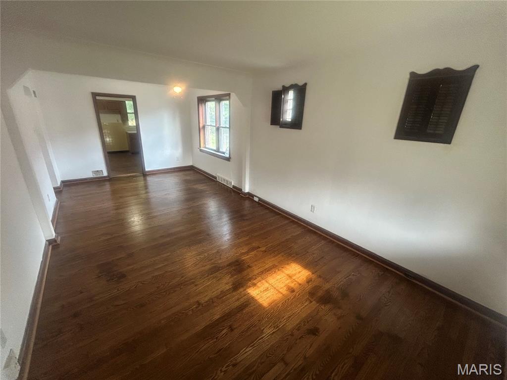 3rd image of 1162 Watts Ave, Saint Louis, MO 63130 | MLS# MIS26049214