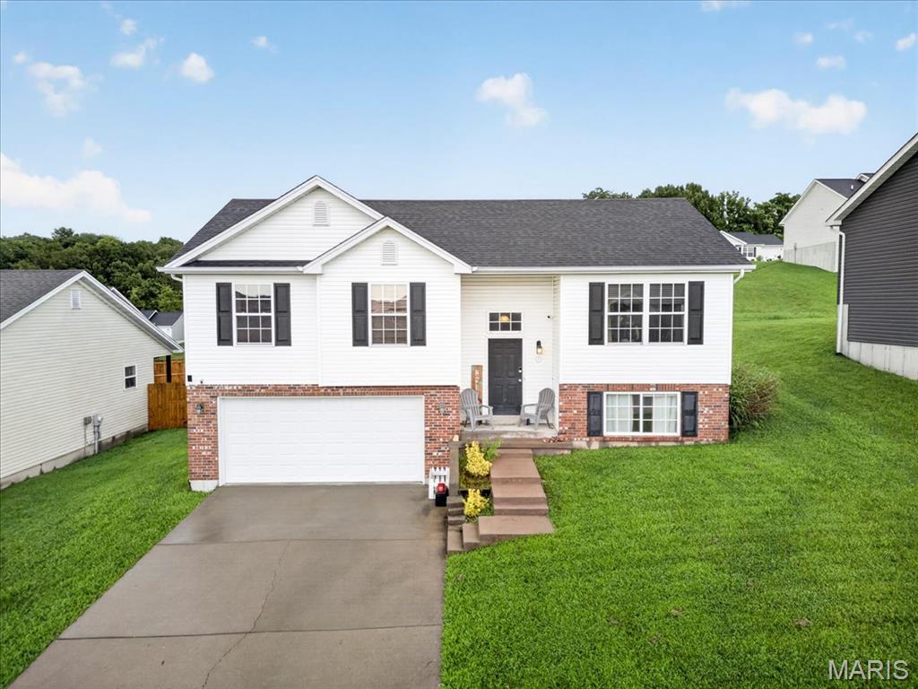 2nd image of 8 Somerfield Dr, Union, MO 63084 | MLS# MIS26049259