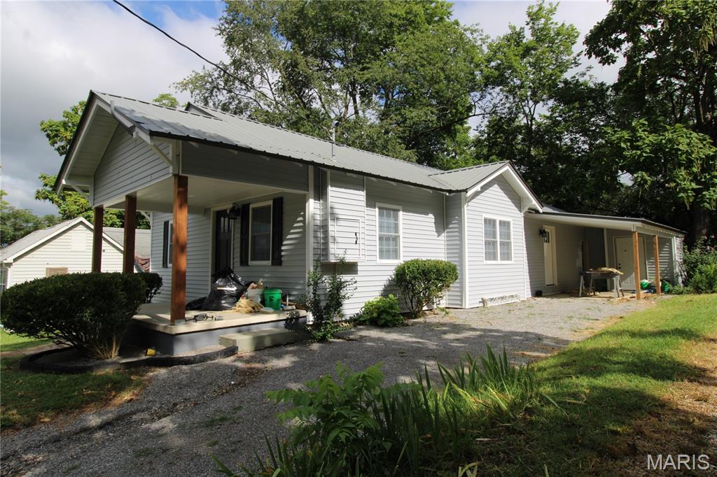 5th image of 1409 Spring St, Poplar Bluff, MO 63901 | MLS# MIS26049397