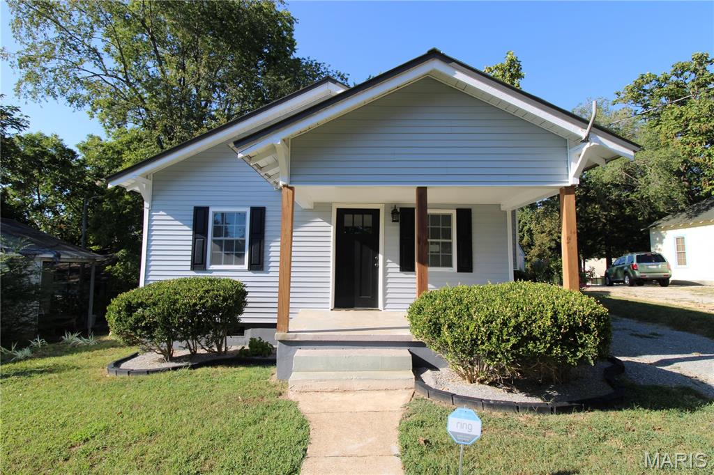 2nd image of 1409 Spring St, Poplar Bluff, MO 63901 | MLS# MIS26049397